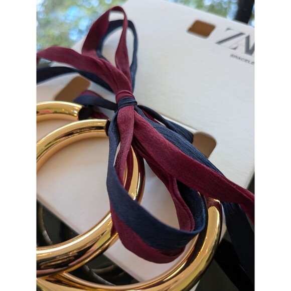 ZARA Bracelets Womens Metal Polished Golden Bangles Pack of 2 Ribbons Blue Wine - Picture 2 of 6